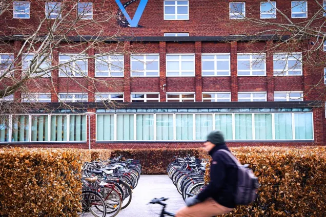 V-huset seen from the outside. Photo.