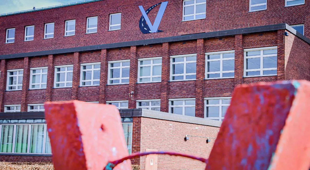 V-huset seen from the outside. Photo.
